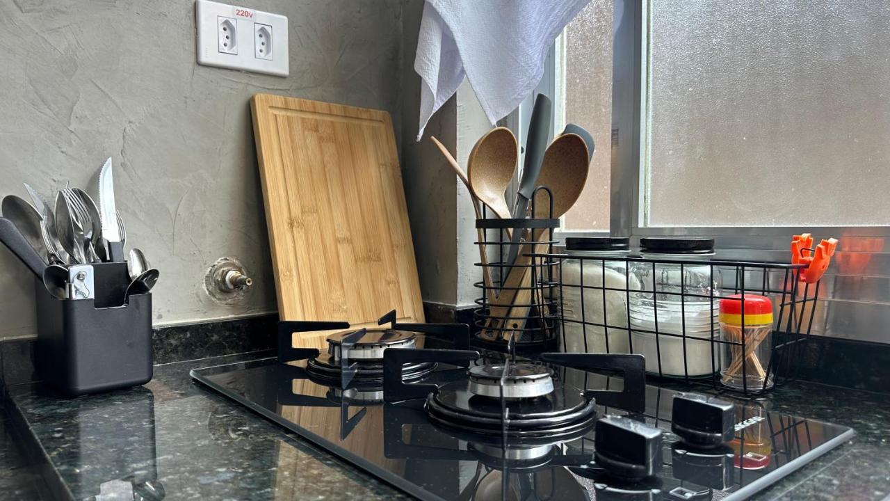 Apartamento 11 • Pitangueiras Guarujá